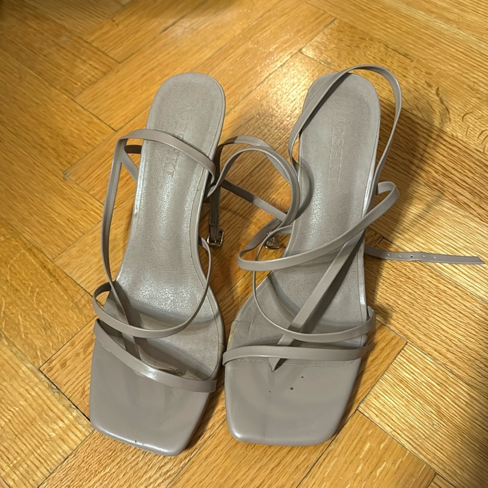 MESHKI heels worn twice